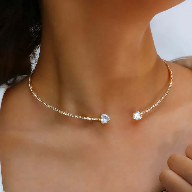 Rhinestone Heart Choker – Elegant Open Collar Necklace