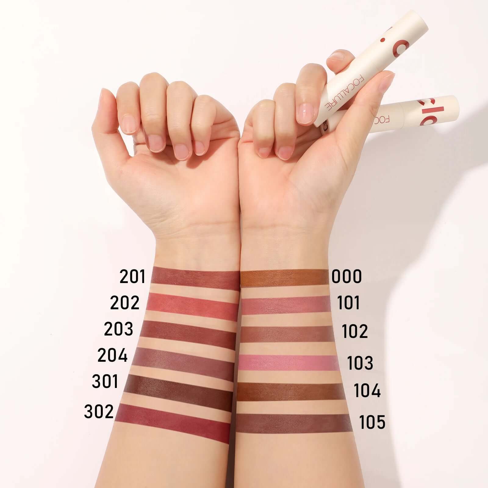 Velvet Matte Lip Gloss – Lightweight & Waterproof